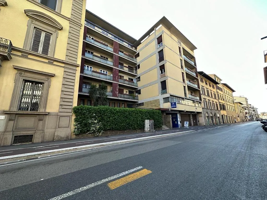 Porte Nuove Apartment 2Suite فلورنس